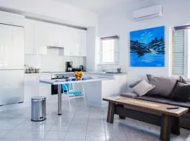 Blue & White lux flat, just 50 meters from beach!