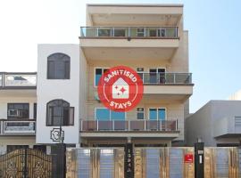 OYO 8110 Nstay 31，位于古尔冈的酒店