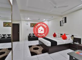 Capital O 38789 Hotel Stay Plus，位于Maguna的酒店