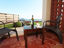 加利福尼亚炊乐帕克酒店，位于恩塞纳达港的酒店