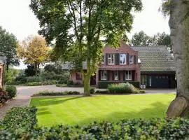 Große Ferienwohnung, auf Bauernhof mit Ponys und Pferden, ländlich und ruhig, Nähe Dümmer See