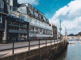 伯特比汉酒店，位于西卢港的酒店