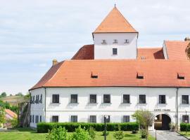 HOTEL CHATEAU ZAMEK CEJKOVICE，位于捷伊科维采的酒店