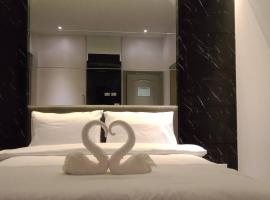 Chics Resort ชิคส์รีสอร์ท，位于Ban Khlong Nung的酒店