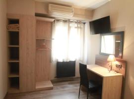 Hotel, H de l'Anton，位于Batea的酒店