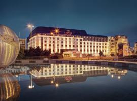 布拉迪斯拉发皇冠假日酒店，位于布拉迪斯拉发斯代尔麦斯特的酒店