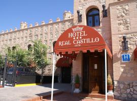 Hotel Real Castillo，位于拉瓜迪亚的酒店