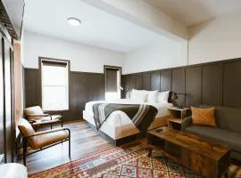 The Flying Steamshovel Inn