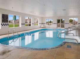 Sleep Inn & Suites Port Clinton，位于克林顿港的酒店