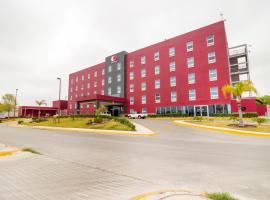 Capital O Hotel Herederos, Piedras Negras，位于彼德拉斯内格拉斯的酒店
