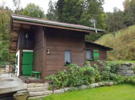 Petit chalet savoyard，位于Domancy的酒店
