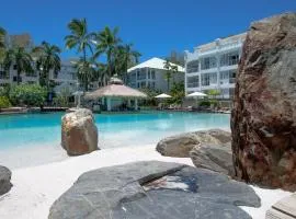 Palm Cove Beach Club 2 Bedroom Apartment