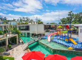 巴厘岛水明漾富丽华海滩酒店，位于勒吉安勒吉安海滩的酒店