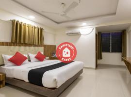 Capital O 49120 Ak International Rooms，位于门格洛尔的酒店