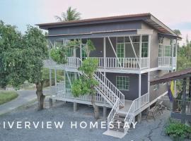 RIVERVIEW HOMESTAY PERLIS，位于加央的酒店