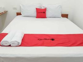 RedDoorz Plus near Universitas Saburai Lampung，位于Lampung的酒店
