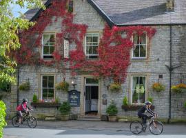 Calf's Head Hotel，位于克利夫罗的酒店