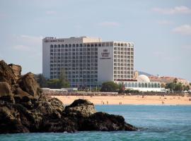 Crowne Plaza Vilamoura - Algarve, an IHG Hotel，位于维拉摩拉的酒店