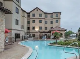 DFW机场北驻桥套房酒店