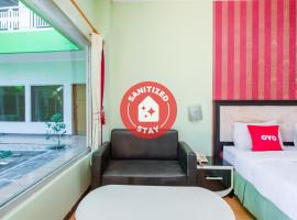 OYO 3749 Hotel Global Inn Syariah，位于Sedati的酒店