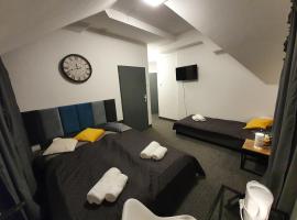 Lucky Apartments，位于罗兹地区亚历山德鲁夫的酒店
