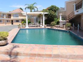 Hotel La Villa，位于托雷翁的酒店