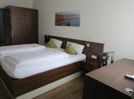 Hotel Zum Baeren，位于米内尔斯塔特的酒店