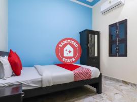 OYO 68456 Vansh Palace，位于Gunnaur的酒店