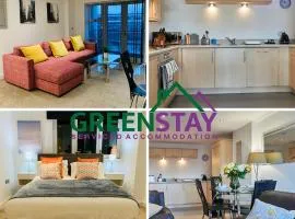 "Clarence Court Newcastle" by Greenstay Serviced Accommodation - Stunning 1 Bed Apt In City Centre With Parking & Balcony-Sleeps 4 - Perfect For Contractors, Business Travellers, Couples & Families - Fast Wi-Fi - Long Stays Welcome