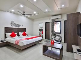 Hotel Daksh-Talala，位于萨三吉尔的酒店