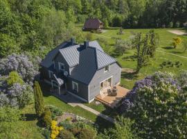 Hostel Kastaņas，位于Lielvārde的酒店