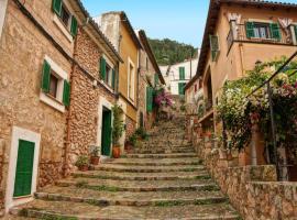 Ca na Mar: Charming House in the heart of Bunyola, Tramuntana，位于布尼奥拉的度假屋