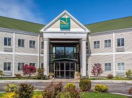 Quality Inn and Suites Newport - Middletown，位于米德尔敦的酒店