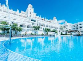 Hollywood Mirage - Excel Hotels & Resorts，位于洛斯克里斯蒂亚诺斯的带泳池的酒店