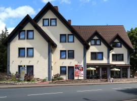 Hotel Vier Spitzen，位于Lauenförde的酒店