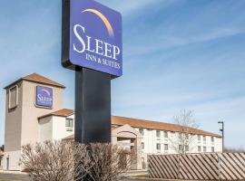 Sleep Inn & Suites Near I-90 and Ashtabula，位于Austinburg的酒店