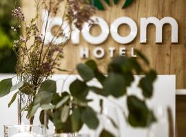 Bloom Hotel Airport Okęcie，位于拉辛的无障碍酒店