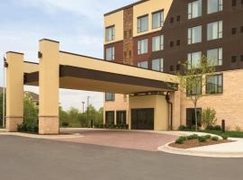 Holiday Inn Chicago Schaumburg, an IHG Hotel，位于绍姆堡的酒店