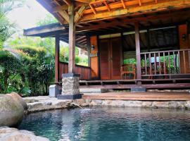 Tirta Arsanta Hot Springs & Villa，位于茂物的酒店