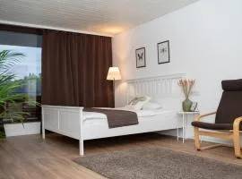 KELLER APARTMENT l 10C