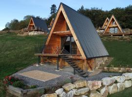 Ô TIPI LODGE，位于Saint-Christo-en-Jarez的酒店