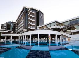 Kaila Beach Hotel - All Inclusive，位于阿拉尼亚的酒店