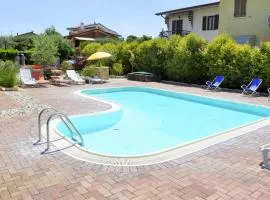 Belvilla by OYO Nice holiday apartment near Lazise