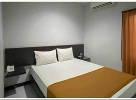 Losmen Family Syariah Bypass Juanda Mitra RedDoorz，位于Gabung的酒店