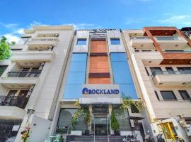 Hotel Rockland Panchsheel Enclave，位于新德里南德里的酒店