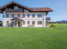 5 Sterne Ferienwohnung Sissi，位于于贝尔塞的带热水浴缸的酒店