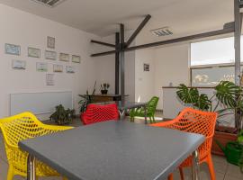 Hostel Ghimbav Airport，位于Ghimbav的酒店