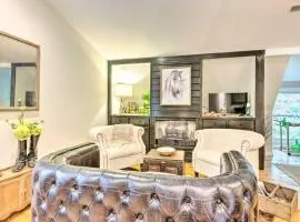 Upscale Rustic Duplex on Stream, Near Blowing Rock