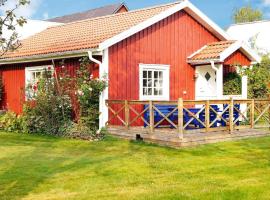 4 person holiday home in HJÄLTEVAD-By Traum，位于Svenstorp的酒店