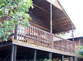 MOZBEVOK Coconut View Resort，位于蓬塔杜欧鲁的豪华帐篷营地